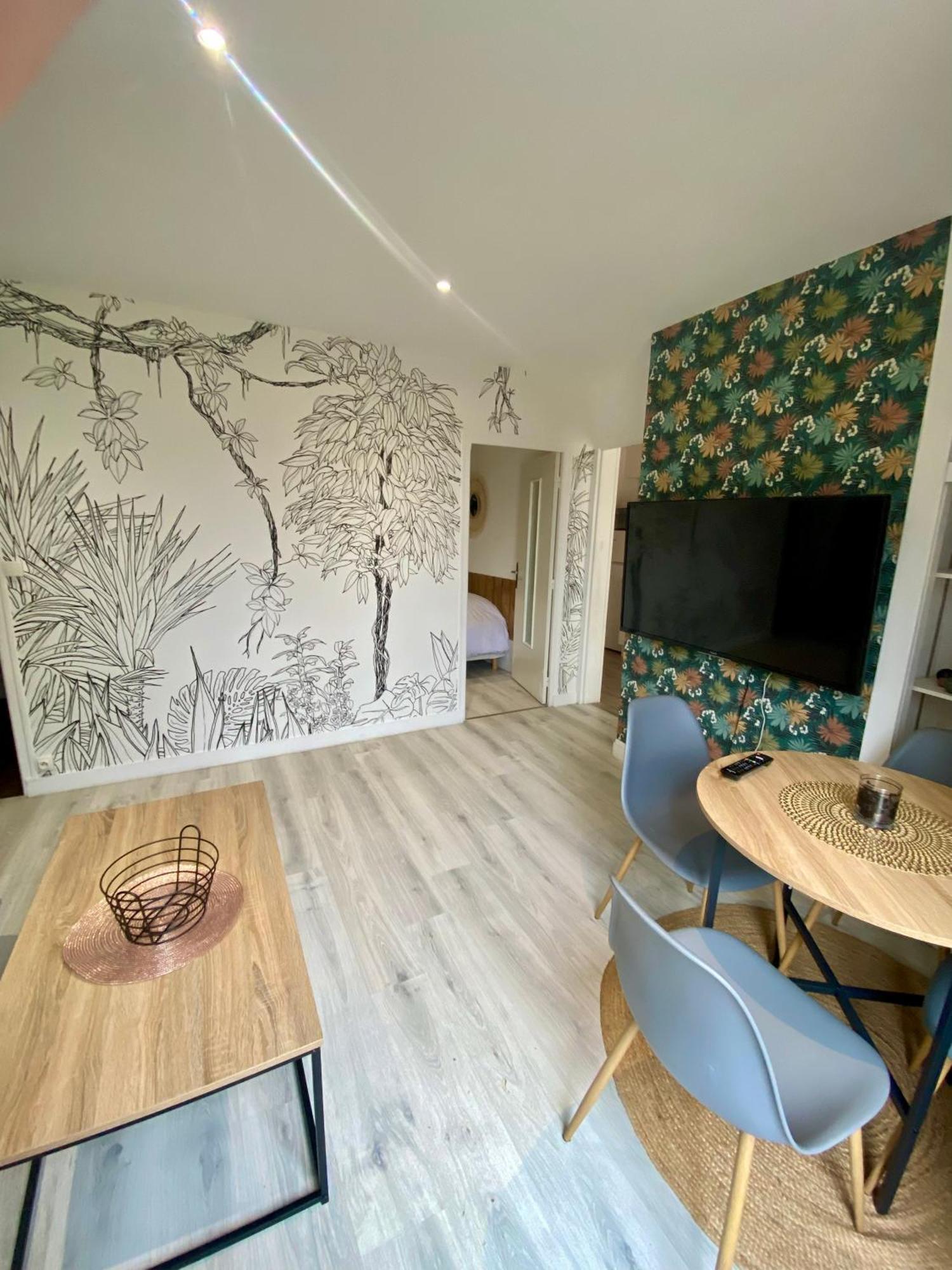 Maison Ville T2 Quartier Calme Parking Gratuit Saint-Julien-les-Villas Esterno foto